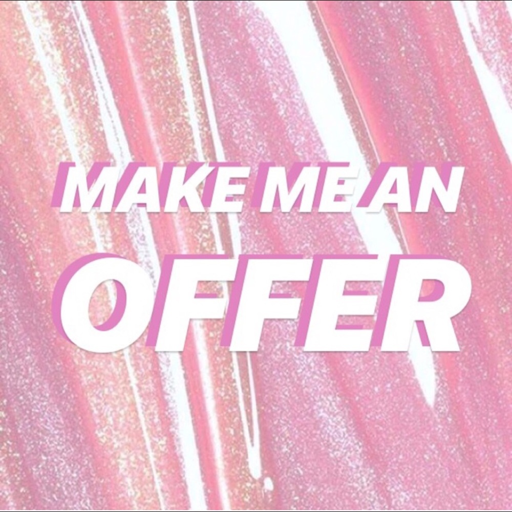 MAKE ME AN OFFER!🌸🌸🌸